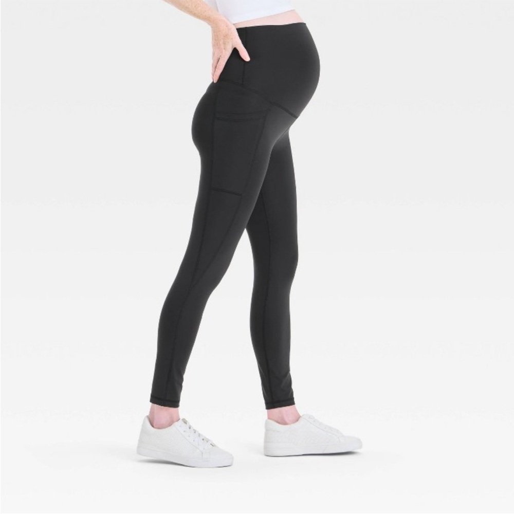 Isabel Maternity by Ingrid & Isabel Black Skinny Pants